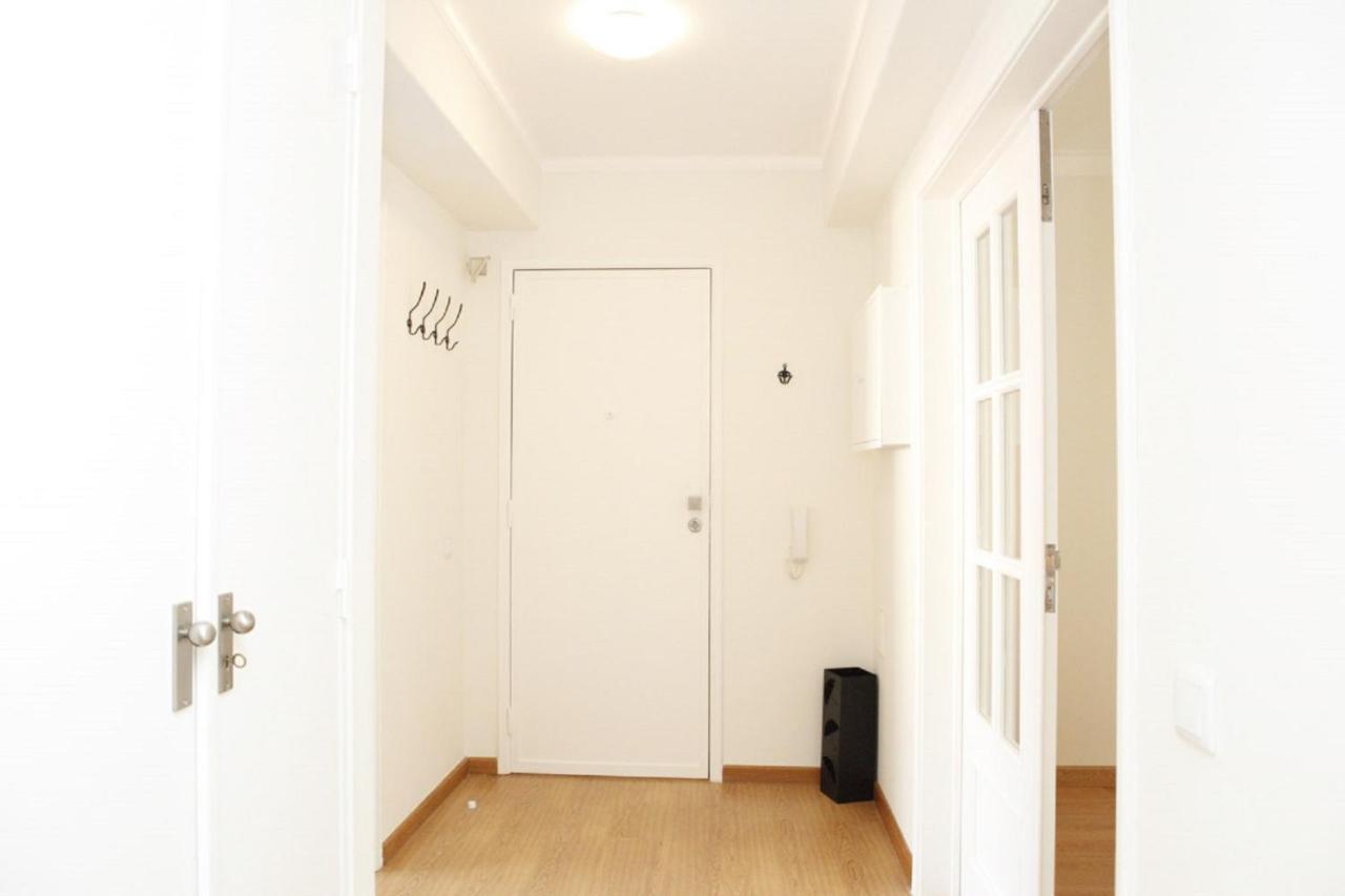 Family Central Apartment In Sao Pedro Do Estoril Exterior photo